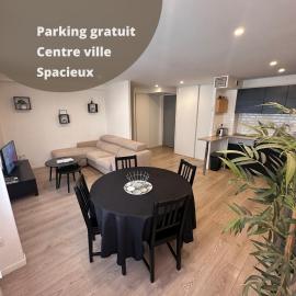 LE DOUILLET - Parking gratuit - Centre ville, hotel v destinácii Pau
