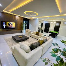 Luxurious Altitude