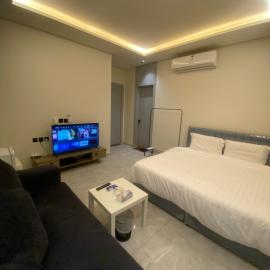 Condo in Alramal near to the airport, khách sạn ở Riyadh