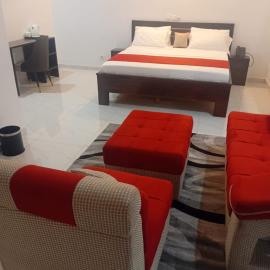 HOTEL DU PRINCE Bingerville, hotel em Bingerville