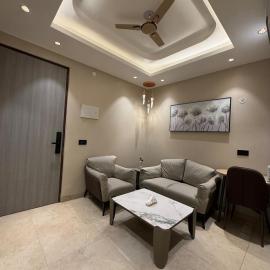 Luxury 1BHK Stay in Town Central, Noida Ext, hotel u gradu Gazijabad