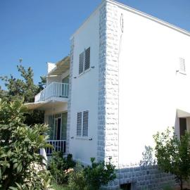 Villa Vista del Mar - Hillside Getaway, hotel in Gjilek