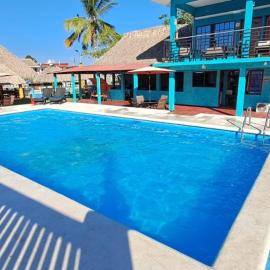 Hotel La Cueva Del Pirata, hotel a Casitas