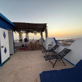 Waves House Tamraght - Surf & Chill Hostel
