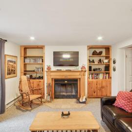 Tahawus - Summit at Gore Mountain by AvantStay, hotel i North Creek