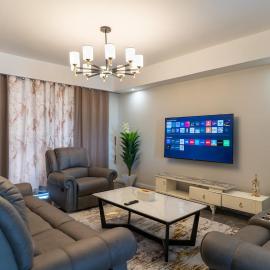 Spectacular 3 bedroom apartment, hotel in Syokimau
