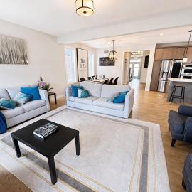 The Sutherland Suites 2 bed Shared Luxury Stay, hotel i Ingersoll