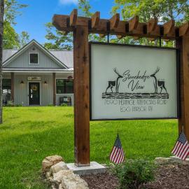 Stonehedge View by Simple Life Rentals, Hotel in Egg Harbor