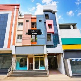 Super Collection O Rajahmundry Pushkar Ghat Formerly Sona Residency, hotell i Rajahmundry