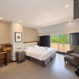 3 Door Hotel