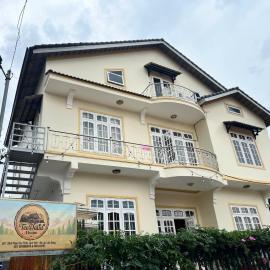 TeeDalat House