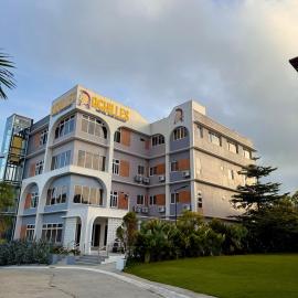 Achilles Hotel, hotel em Maitim