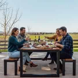 Black Label Retreats, hotel in Gisborne