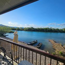 Holiday home Ramovic, hotel in Virpazar