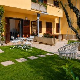 Nido Dei Tramonti - Lake View and Garden - ItalyWeGo
