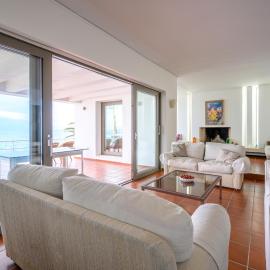Nerántza में, होटल Horizon House - Beachfront Escape