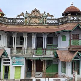 Umbrella Guest House - Palace Suite