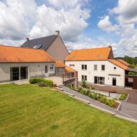 28 are Garden Retreat I Free parking I IR Sauna, hotel di Bertem