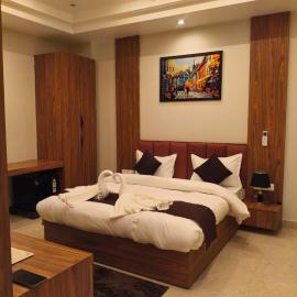 Etah में, होटल G RAK HOTELs