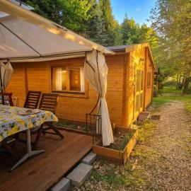Pensjonacik Ogrody, Hotel in Pierzchno