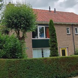 complete woning met zonnige achtertuin, hotel in Gouda