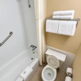 Relaxing 1BD Stay Albany W/Breakfast Next Downtown, hotel in Albany