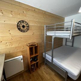 Un été en station, hotel in Besse-et-Saint-Anastaise
