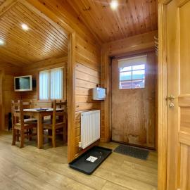 Pine Lodge - Uk46279, hotel in Camerton