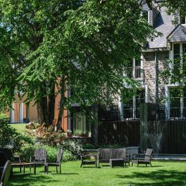Hôtel Les Ardillières du Pont d'Oye, hotel u gradu 'Habay-la-Neuve'
