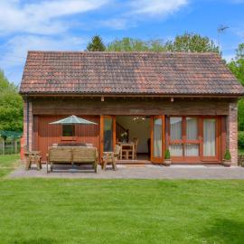 Applebarrel Barn