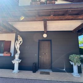 Viesnīca Villa Ninfa 3 camere pilsētā Dormeleto
