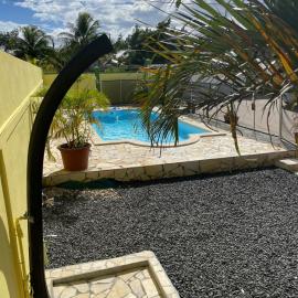L'Aurore, bas de villa F4 avec piscine et jardin