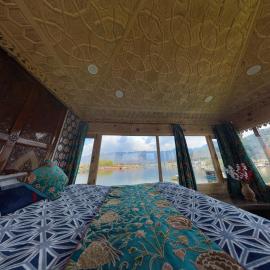 Premium group of houseboats