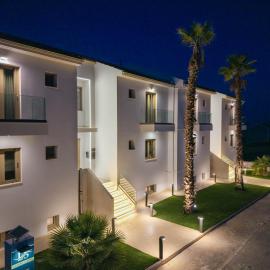 Latsis Suites, hotel u gradu Plitra
