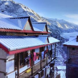 Offline musafir homestay, hotel sa Sainj