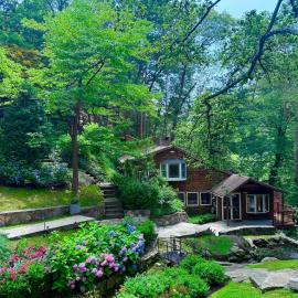 Cozy Riverfront Cottage - Pool, Hot Tub, 35 min NYC, hotell Greenwichis