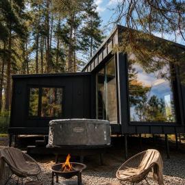 Connect Cabin - Bungalow Brasov, jacuzzi & forest view, hotel v destinaci Purcăreni