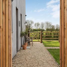2 Bedroom Boutique Countryside Barn