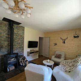 Un refuge chaleureux au cœur du Mourtis, hotel Boutx városában