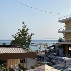 Spacious-Central Apartment, hotel u gradu 'Himare'