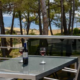 Denis Apartment, hotel di Vir