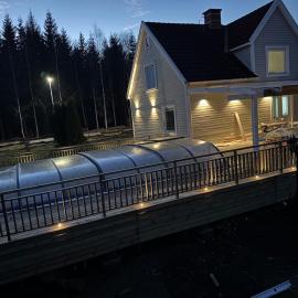 large house with pool in Småland near river, hôtel à Agunnaryd