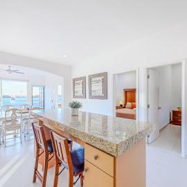 Dog-Friendly Villa with Heated Outdoor Pool, Hot Tub, Streaming, Balcony, Grill