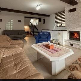 Viesnīca Skyline Villa pilsētā Azuga