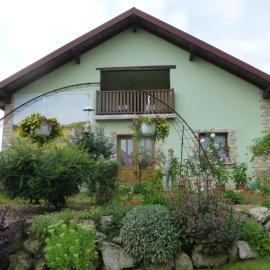 Location Appartement à La Ferme Maryla, hotel in Ratkovica