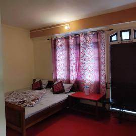 Hotel PP Paharer Pothe Homestay, hotel in Lava