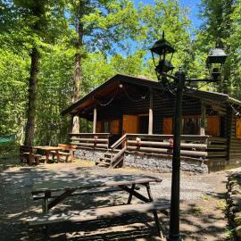 Etna Essence Chalet, hotell i Trecastagni