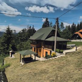 Apartmani Slavko, hotel in Konjska Reka