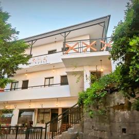 Vrisi Guest House Pedoulas, hotel i Pedoulas