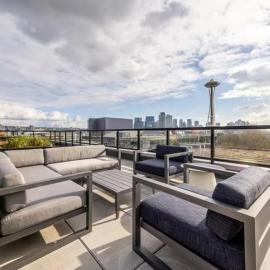 Luxury 1bd 1bath city view Space needle، فندق في سياتل